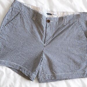 Old Navy Everyday Seersucker Chino Shorts Blue White Stripe Mid Rise Size 14